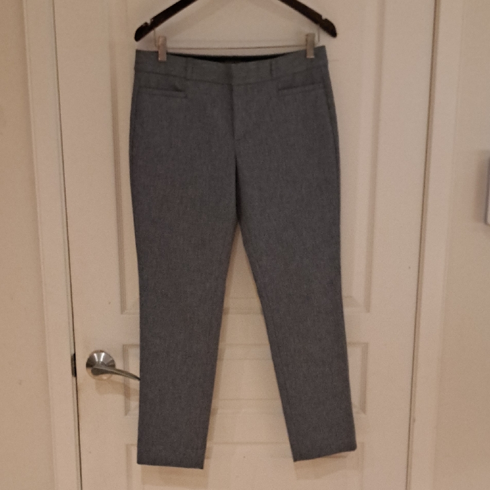 Banana Republic Black and White Paterned Fabric Pants.